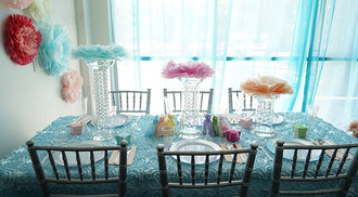 How to Turn Your Tablescape Into the Alice-in-Wonderland Scene