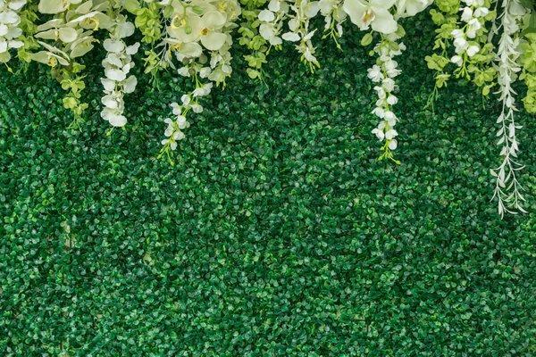 Lookein Artificial Green Stems Bulk, 82 Pcs with 6 Kinds Fake Greenery  Filler Stems for Greenery Wedding Bouquet with Artificial Eucalyptus Stem  for