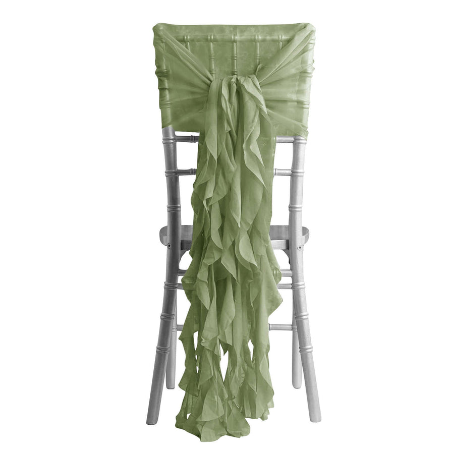 Green ruffled chair sash on a silver chiavari chair