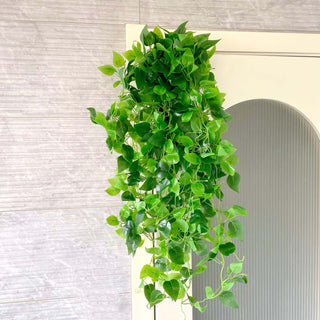 <strong>Realistic Green Artificial Ivy Vine Hanging Plants</strong> <strong>Realistic Green Artificial Ivy Vine Hanging Plants</strong>