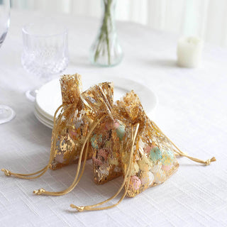 Captivating Metallic Gold Wedding Party Favor Bags Captivating Metallic Gold Wedding Party Favor Bags