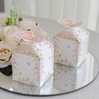 <strong>Pretty White Pink Butterfly Paper Treat Boxes</strong>