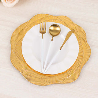 <strong>Elegant Floral Metallic Gold Charger Plates</strong> <strong>Elegant Floral Metallic Gold Charger Plates</strong>