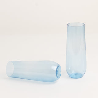 <strong>Effortless Elegance with a Hint of Dusty Blue</strong> <strong>Effortless Elegance with a Hint of Dusty Blue</strong>