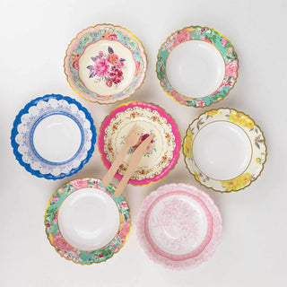 <strong>Pretty Vintage Party Snack Bowls</strong> <strong>Pretty Vintage Party Snack Bowls</strong>
