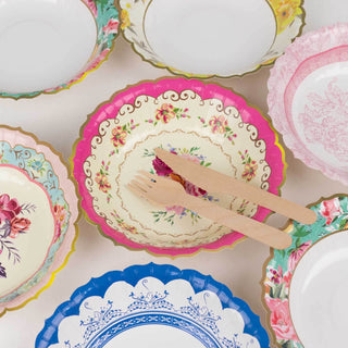 <strong>Vintage Mixed Floral Salad Paper Bowls</strong> <strong>Vintage Mixed Floral Salad Paper Bowls</strong>