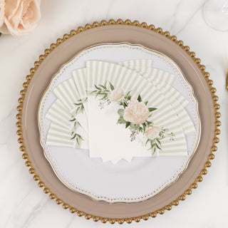 <strong>The Ideal Cocktail Companion</strong> <strong>The Ideal Cocktail Companion</strong>