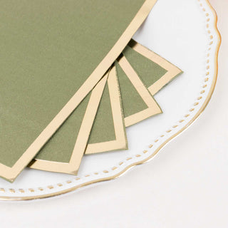 Versatile and Stylish Disposable Dinner Napkins