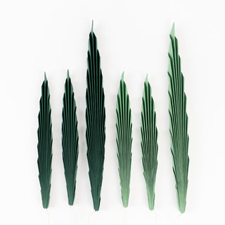 <strong>Tropical Charm with Mixed Green Leaves Hanging Paper Fans</strong> <strong>Tropical Charm with Mixed Green Leaves Hanging Paper Fans</strong>