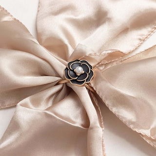 <strong>Black Pearl Floral Metal Chair Sash Pin Buckles with Gold Rim: A Touch of Elegance</strong> <strong>Black Pearl Floral Metal Chair Sash Pin Buckles with Gold Rim: A Touch of Elegance</strong>