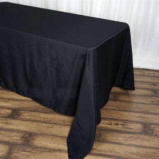 Black Seamless Polyester Tablecloth for a Sophisticated Look