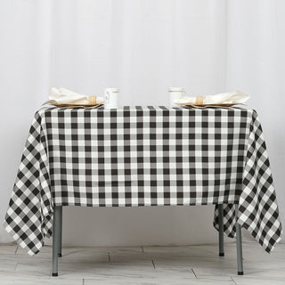 Elegant and Versatile White/Black Buffalo Plaid Tablecloth Elegant and Versatile White/Black Buffalo Plaid Tablecloth