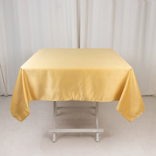 <strong>Exquisite Champagne Lamour Satin Tablecloth - 54"</strong> <strong>Exquisite Champagne Lamour Satin Tablecloth - 54"</strong>