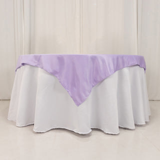 <strong>Exquisite Lavender Lilac Lamour Satin Table Overlay</strong> <strong>Exquisite Lavender Lilac Lamour Satin Table Overlay</strong>