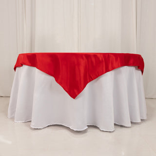 <strong>Exquisite Red Lamour Satin Table Overlay</strong> <strong>Exquisite Red Lamour Satin Table Overlay</strong>