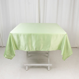 <strong>Exquisite Sage Green Lamour Satin Tablecloth - 54"</strong> <strong>Exquisite Sage Green Lamour Satin Tablecloth - 54"</strong>