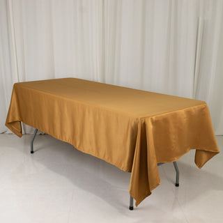 <strong>Sophisticated Gold Lamour Satin Rectangular Tablecloth</strong> <strong>Sophisticated Gold Lamour Satin Rectangular Tablecloth</strong>
