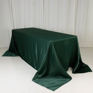 <strong>Luxurious Hunter Emerald Green Lamour Satin Rectangle Tablecloth</strong> <strong>Luxurious Hunter Emerald Green Lamour Satin Rectangle Tablecloth</strong>