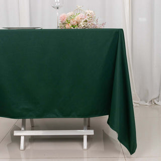 <strong>Hunter Green Premium Scuba Square Tablecloth: The Ultimate in Sophistication </strong> <strong>Hunter Green Premium Scuba Square Tablecloth: The Ultimate in Sophistication </strong>