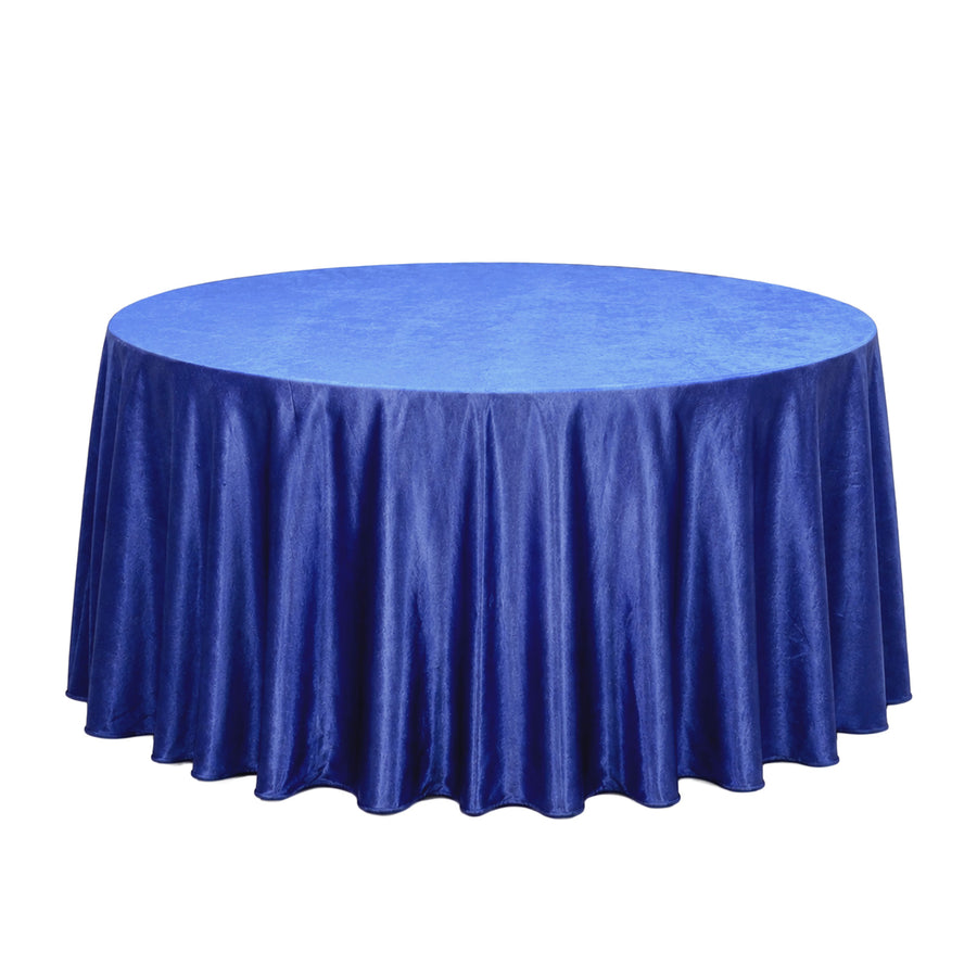 Blue round tablecloth on a banquet table, elegant event decor