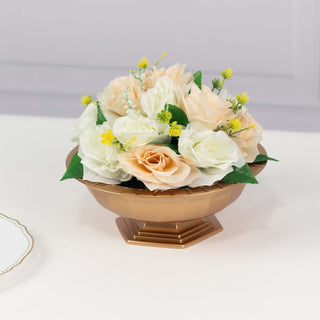 <strong>Versatile Centerpiece Options</strong> <strong>Versatile Centerpiece Options</strong>