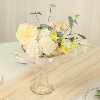 <strong>Timeless Design: Clear Glass with Gold Accents</strong> <strong>Timeless Design: Clear Glass with Gold Accents</strong>