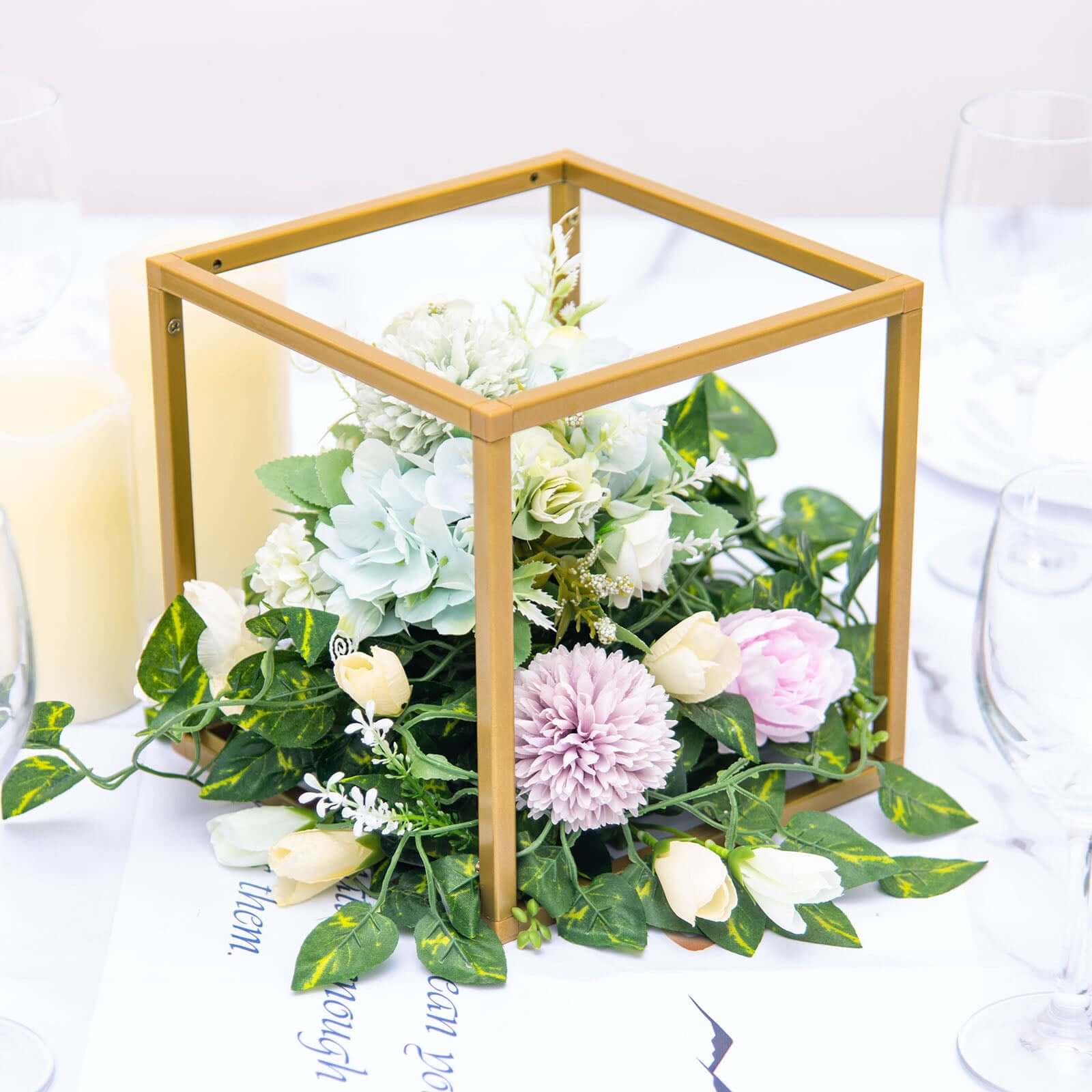 Geometric centerpiece store