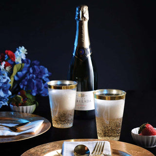 Create a Stunning Table Setting with Clear Plastic Cups