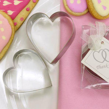 2pcs Stainless Steel Heart Shaped Cookie Cutters Party Favors, Biscuits Cutter Wedding Favor Set with Clear Gift Box - 2.5",3"