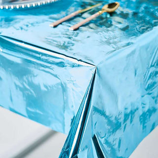 Convenient and Stylish Disposable Table Cover Convenient and Stylish Disposable Table Cover