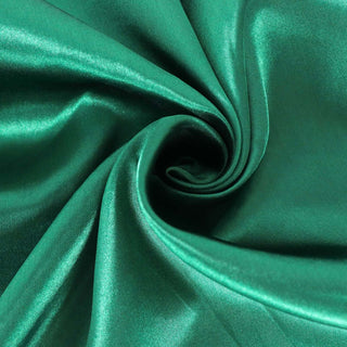 Create Unforgettable Moments with the Hunter Emerald Green Satin Round Tablecloth Create Unforgettable Moments with the Hunter Emerald Green Satin Round Tablecloth