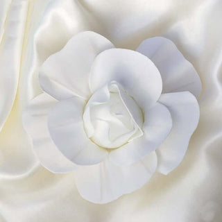 Elegant White Foam Roses for Stunning Wedding Decor Elegant White Foam Roses for Stunning Wedding Decor