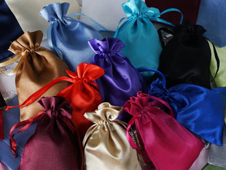 What Are Favor Bags & Boxes Used For?