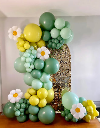 Blooms & Balloons: Crafting Daisy Dreams in Balloon Garland Designs