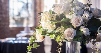 What Flowers Are Used In A Winter Wedding?