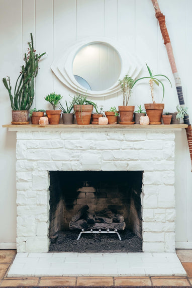 Enchanting Mantel Decor Ideas for this Spring!