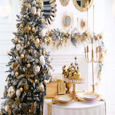 Five Astounding Christmas Tablescapes For Jolly Festive Fun!