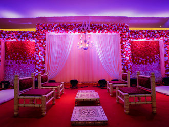 How To Decorate A Marriage Hall?