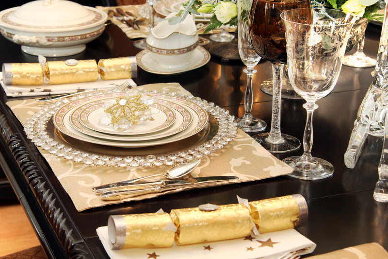 What Is A Charger Plate