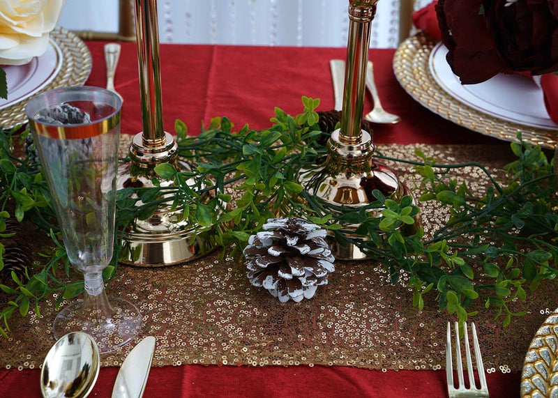 Christmas dining table decor