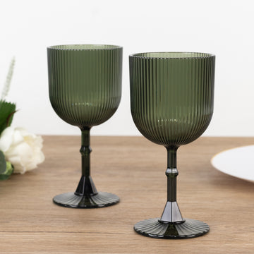 12 Pack Hunter Emerald Green Ribbed Reusable Plastic Wine Goblets, 9oz Shatterproof Vintage Drinking Glasses Water Goblets - 6.5"