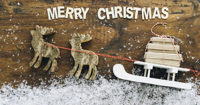 Enchanting Pallet Wood Santa Sleigh