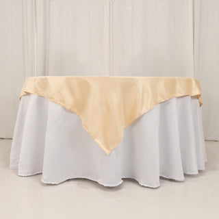 <h3 style="margin-left:0px;"><strong>Exquisite Beige Lamour Satin Table Overlay</strong>