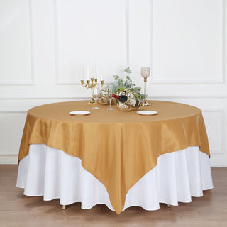 Create a Luxurious Atmosphere with the Gold Seamless Square Polyester Table Overlay