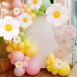 Captivating White Daisy Flower-Shaped Mylar Foil Balloons