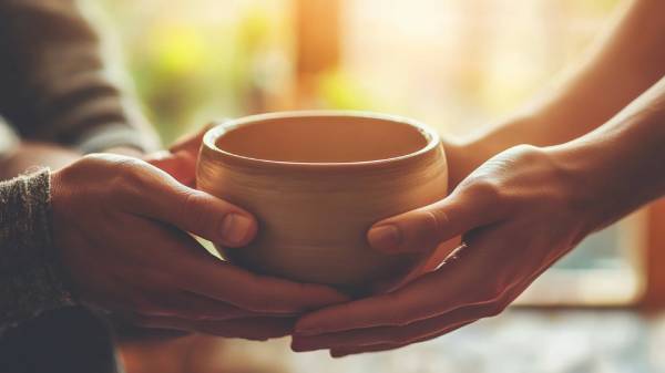anniversary date decor ideas- pottery class