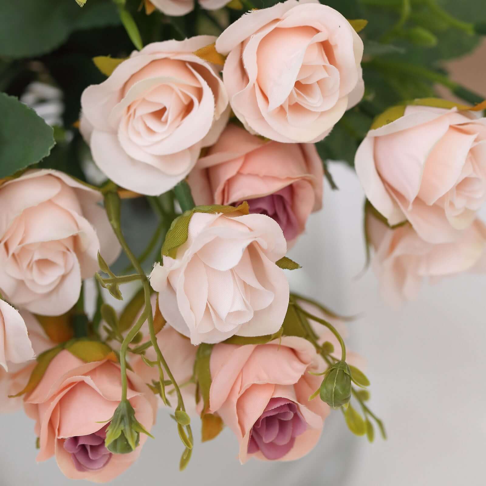 Slide image 69daf76d5bf9467eabbd239e25001493