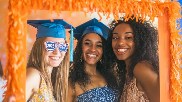 graduation party backdrop- frames