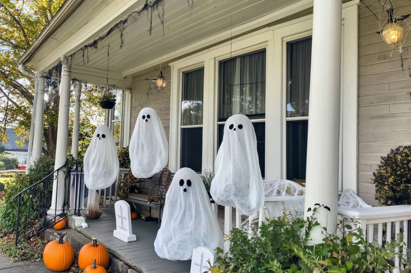 halloween porch decor- ghosts