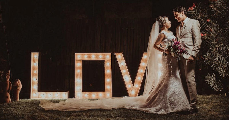 Create beautiful wedding decorations on your own.